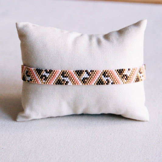 PULSERA TEJIDA, RAYAS LEOPARDO - SALMÓN/TAUPE