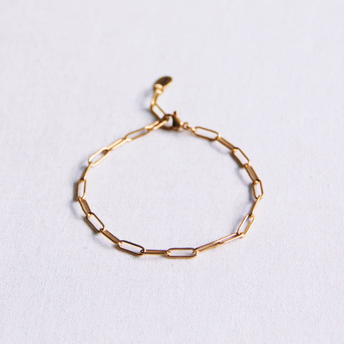 Pulsera de acero inoxidable con cadena D - Oro