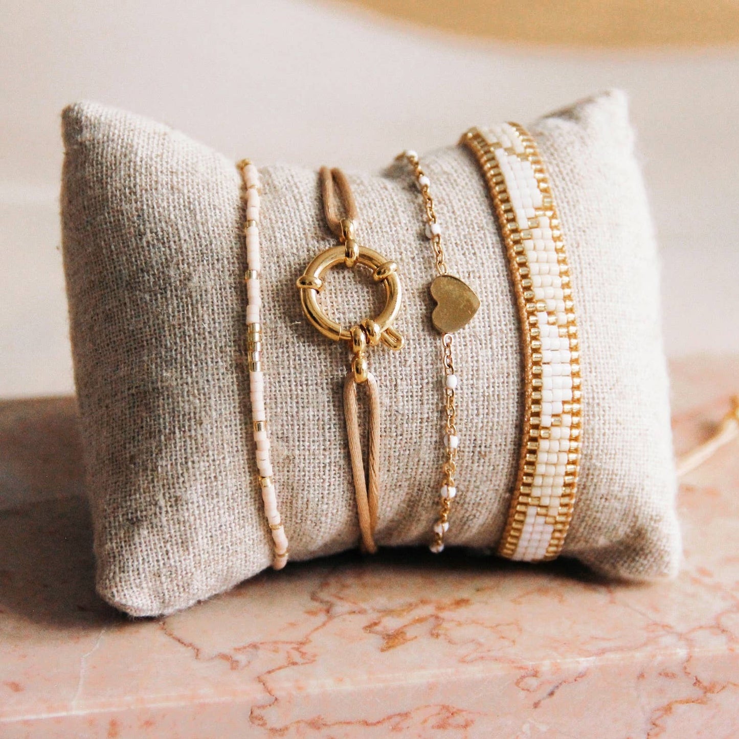 Pulsera tejido blanco/champán/oro