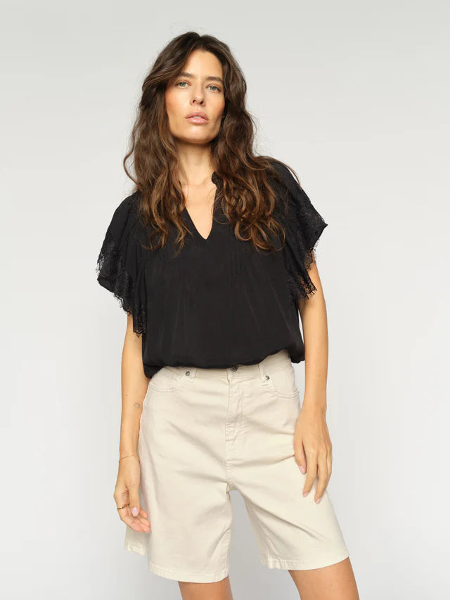 Bermuda Bati Len Shorts