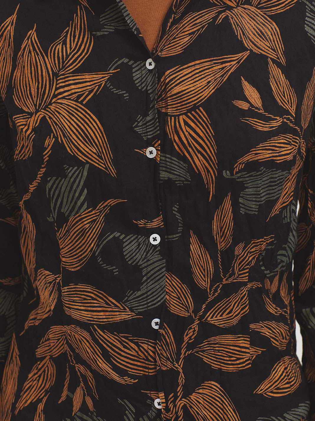 CAMISA BÁSICA 99 JUNGLE PRINT