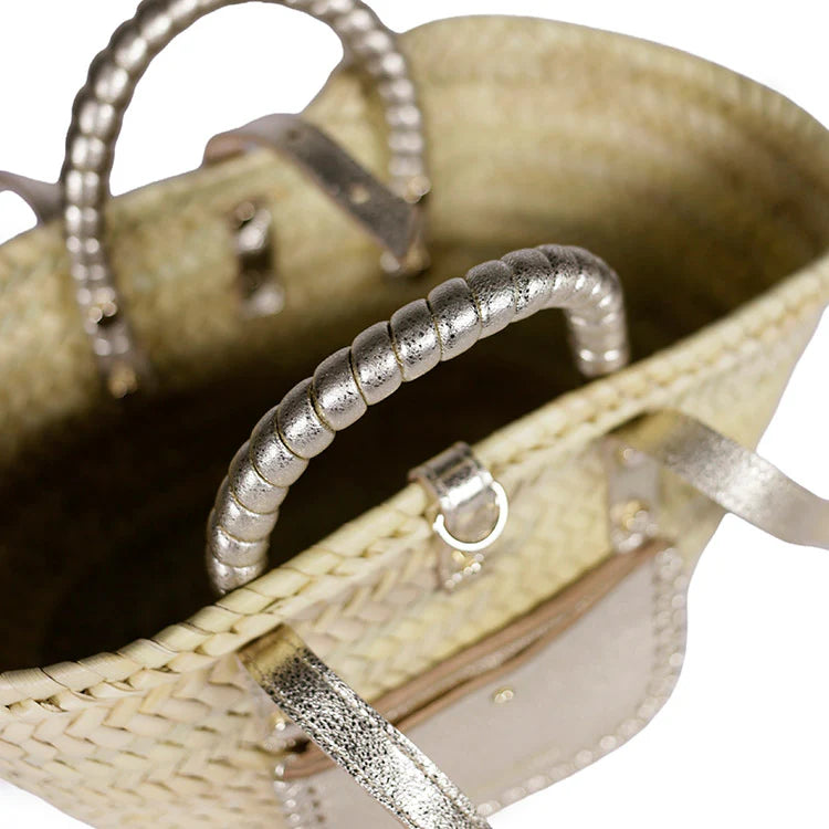 Cesta Pequeña con Asa Dorada