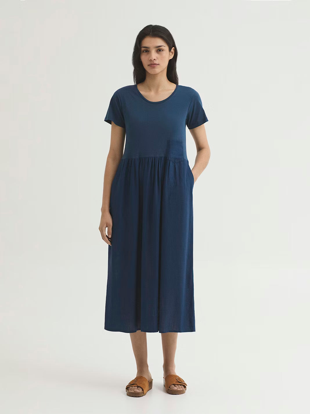 Vestido Bimateria de Lino y Algodón