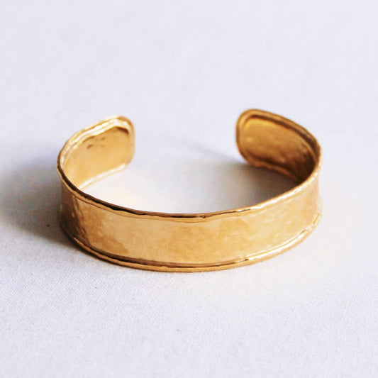 Brazalete ancho abolladuras