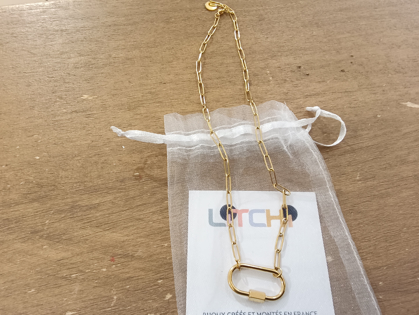 COLLAR LOCK