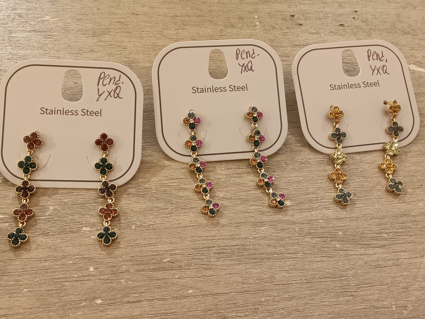 PENDIENTES YXQ