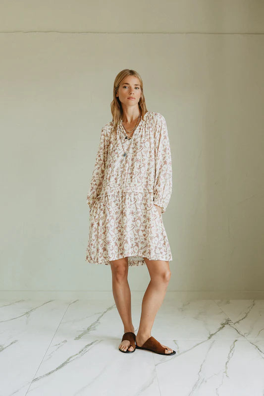 Vestido Corto Flores