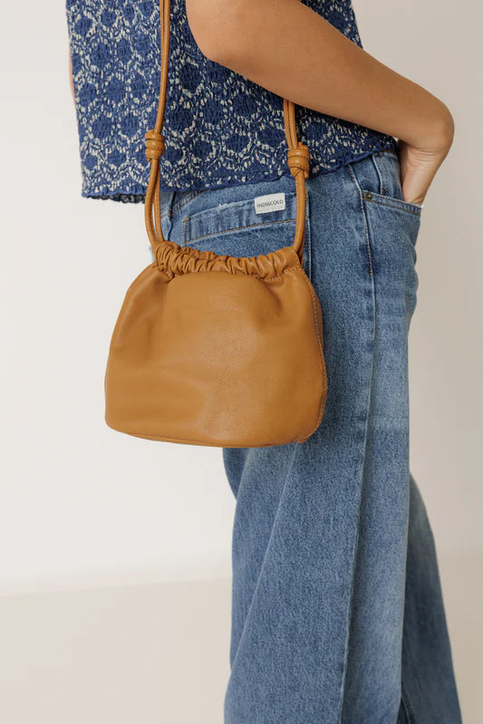 BOLSO PIEL FRUNCIDA